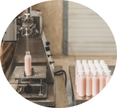 Mise en bouteille d'un produit dans notre site de production français